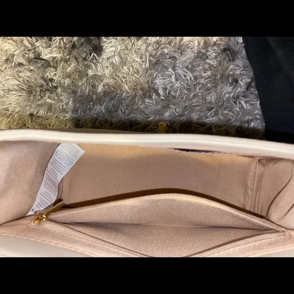 JustFab Crossbody - Picture 4 of 5